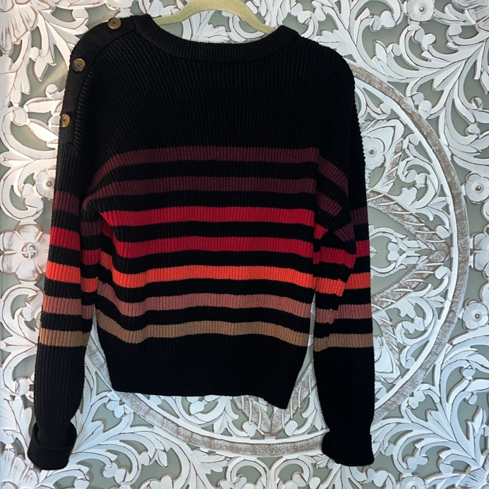 T Tahari Black Crew neck Super Plush Rainbow Stripe Sweater sz Large EUC - Picture 7 of 7